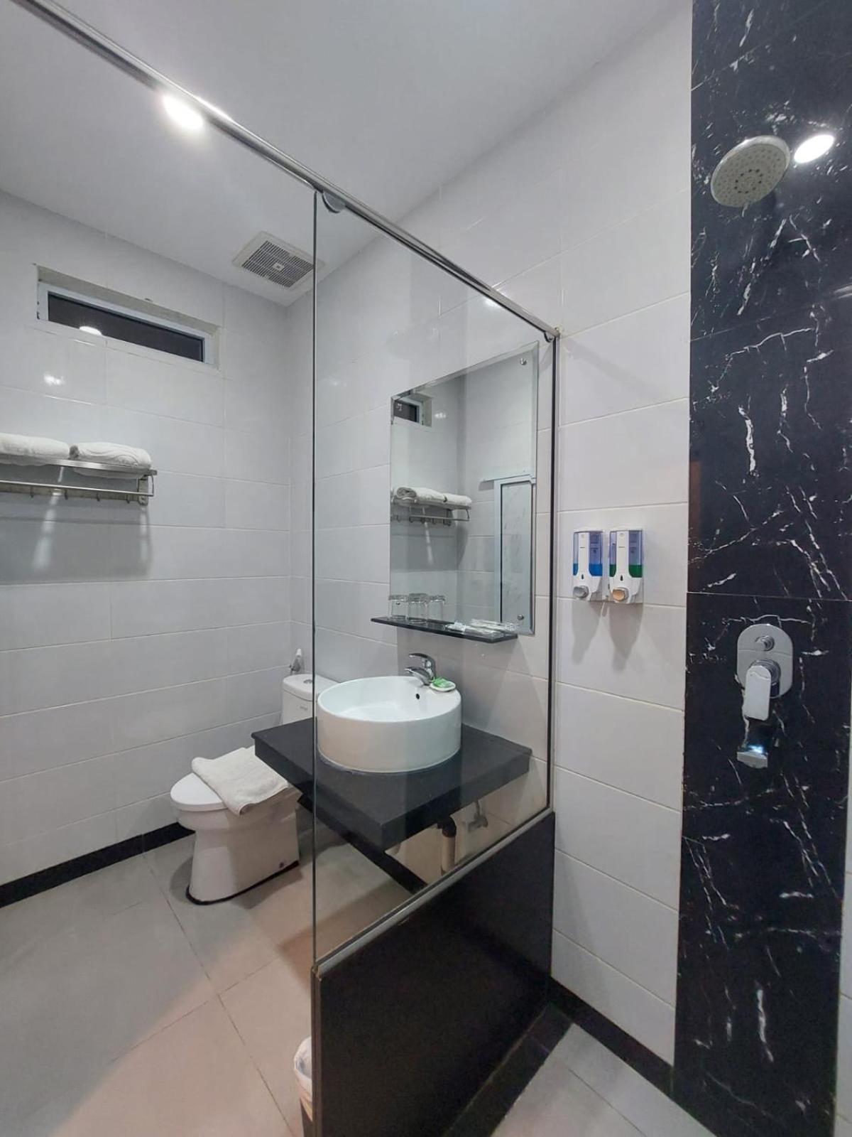 Batam Harbour Boutique Hotel & Spa Nagoya Habitación foto